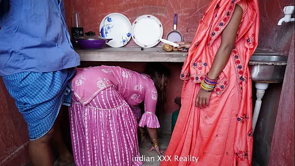 Titta på Indian step Family in Kitchen XXX in hindi power-filmer