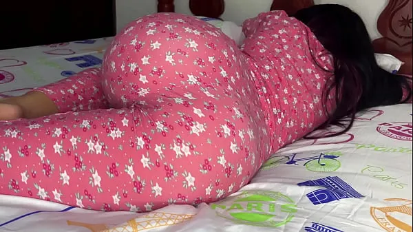 I can't stop watching my Stepdaughter's Ass in Pajamas - My Perverted Stepfather Wants to Fuck me in the Ass Güçlü Filmleri izleyin