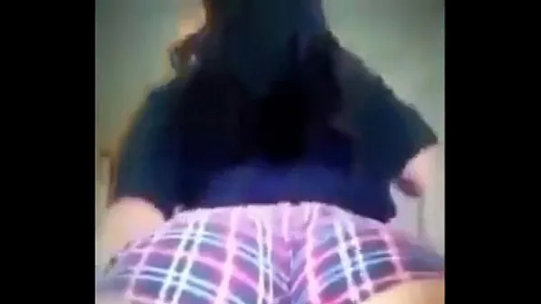 Katso Thick white girl twerking tehoelokuvia